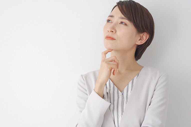 セラミックの詰め物・かぶせ物で歯を守り、自然な見た目に